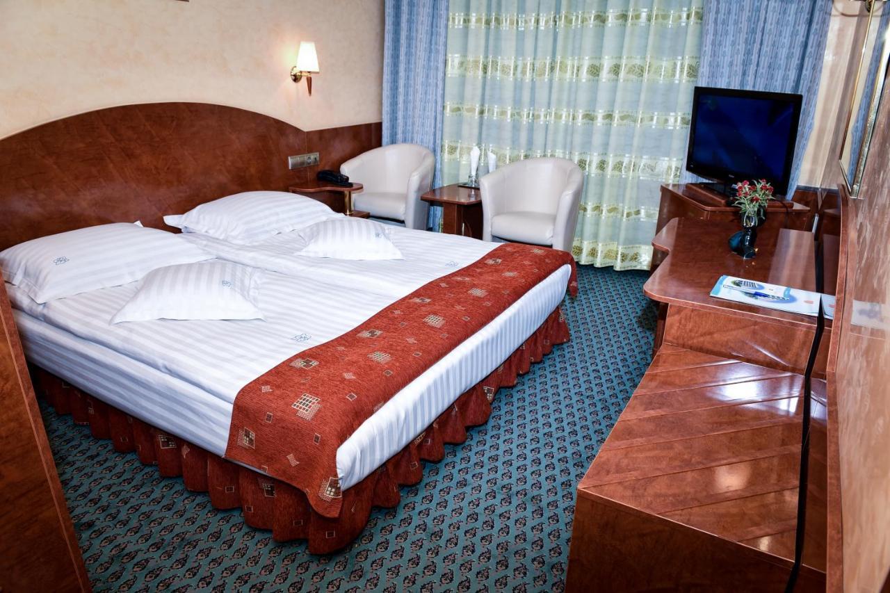 Hotel Carpati Baia Mare Exteriér fotografie