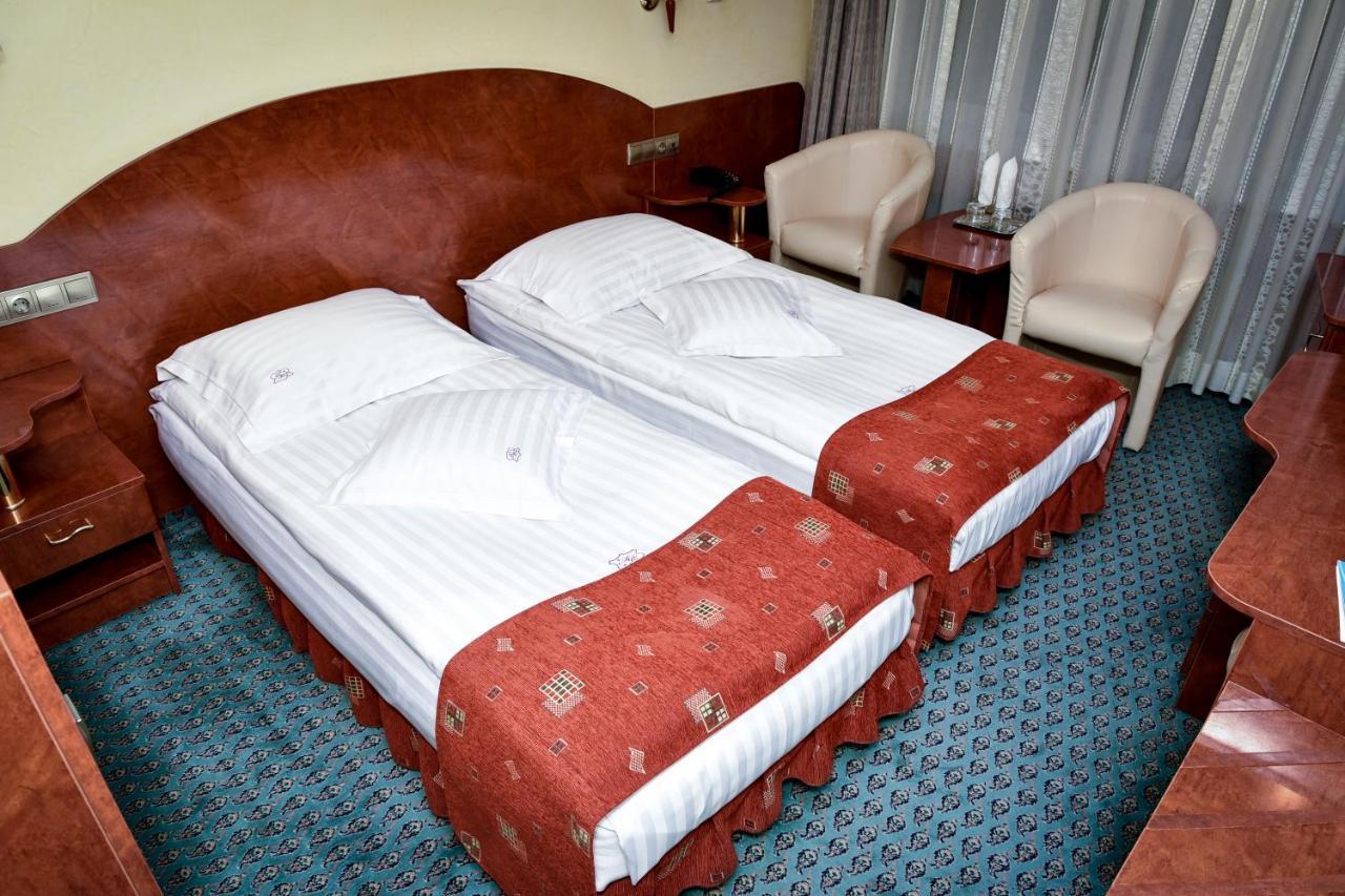 Hotel Carpati Baia Mare Exteriér fotografie